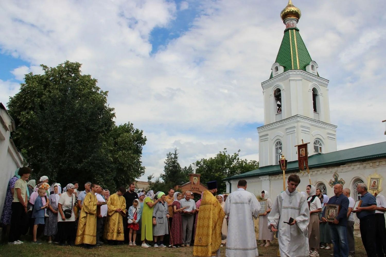 Престольный праздник в храме Петра и Павла